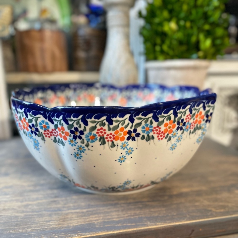 Andy handmade polish pottery 10” mixing bowl Flowers